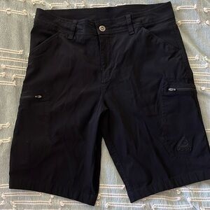 Men’s Gerry shorts Size 34